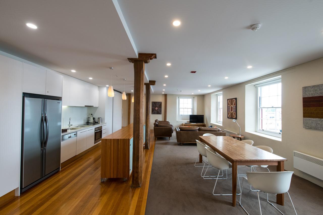 Sullivans Cove Apartments Hobart Extérieur photo The kitchen and living area of a typical apartment