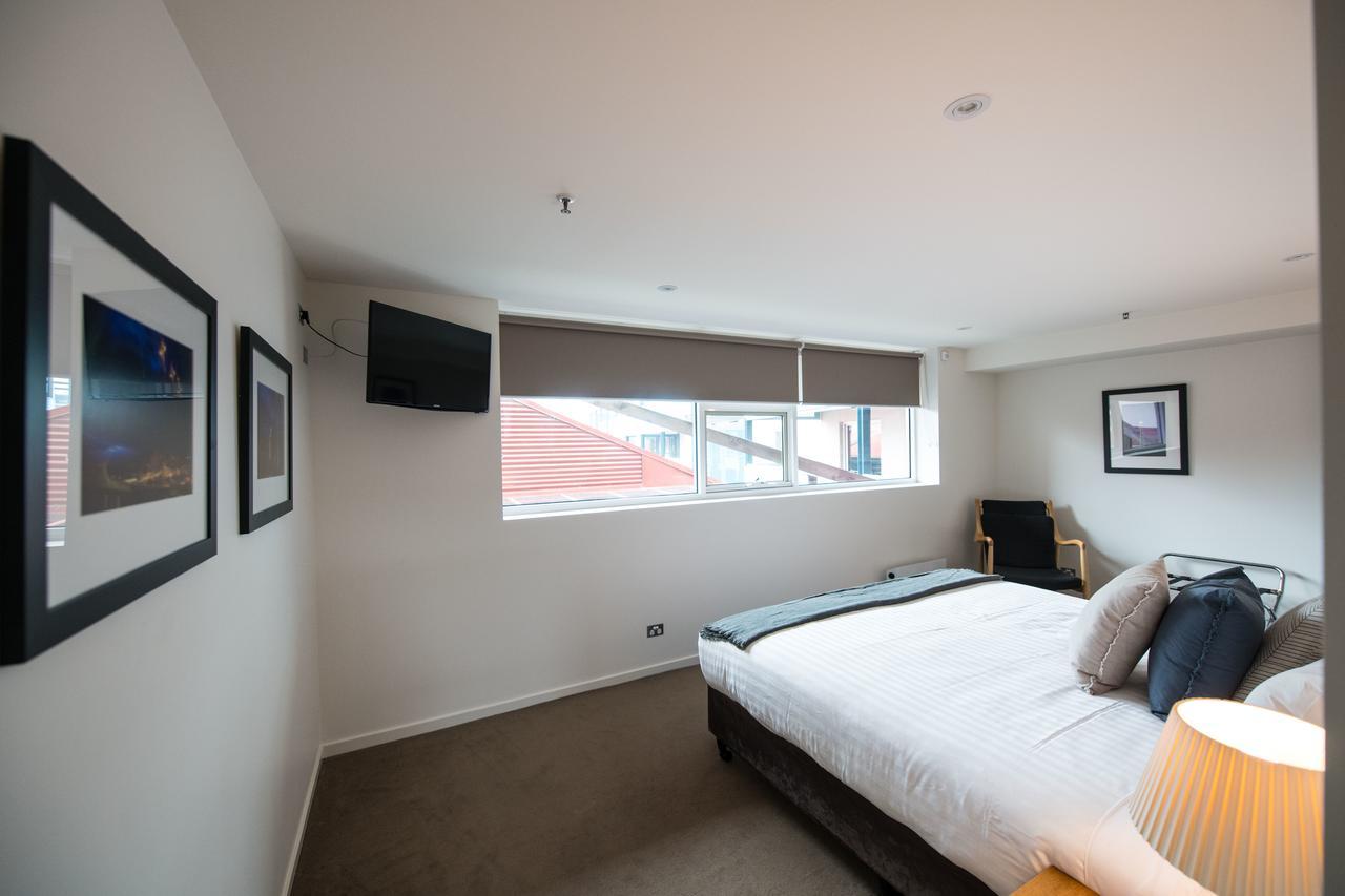 Sullivans Cove Apartments Hobart Extérieur photo A bedroom at the hotel
