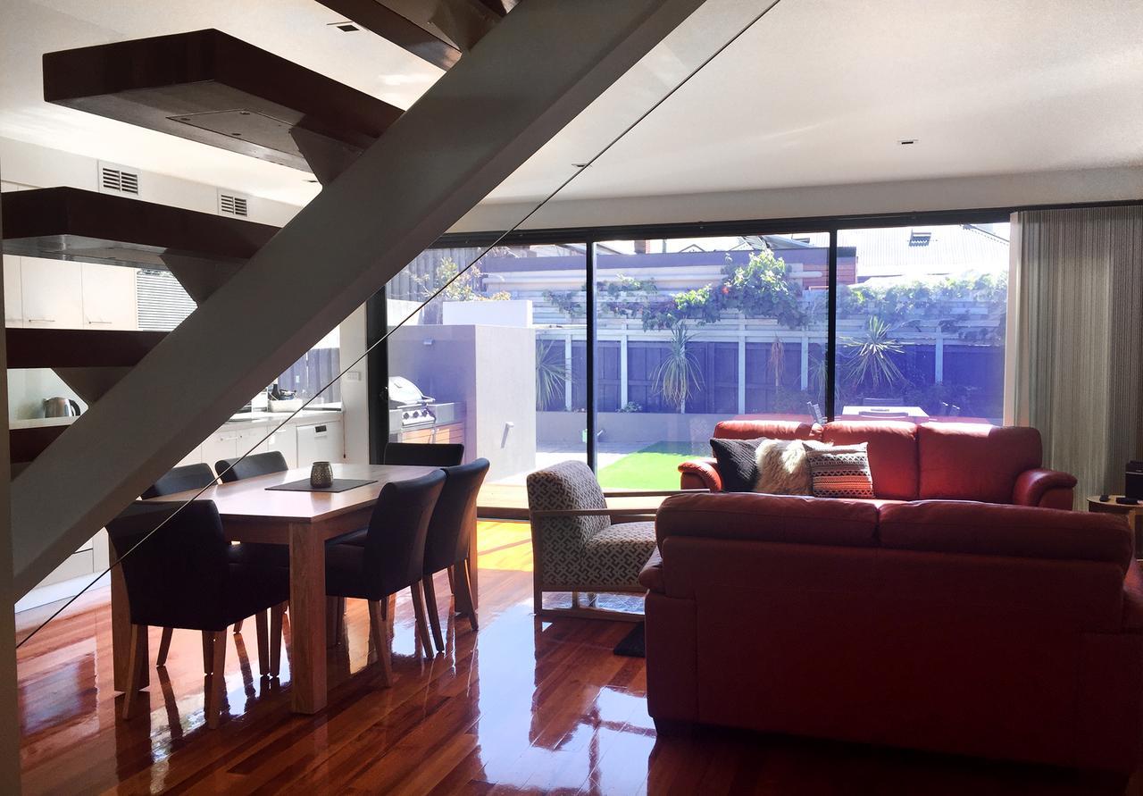 Sullivans Cove Apartments Hobart Extérieur photo Interior of a house in the neighborhood